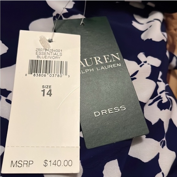 Beautiful, NWT, Lauren Ralph Lauren Dress, Size 14
Never worn - Picture 5 of 7